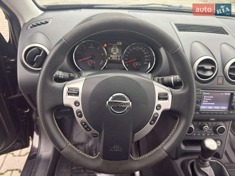 Позашляховик / Кросовер Nissan Qashqai+2 2012 в Чернівцях фото 6 Позашляховик / Кросовер Nissan Qashqai+2 2012 в Чернівцях