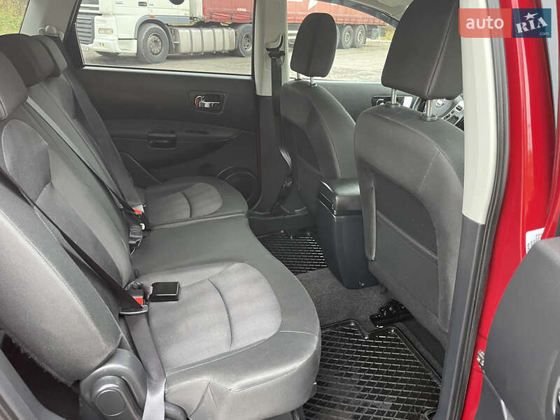 Внедорожник / Кроссовер Nissan Qashqai+2 2013 в Новоархангельске