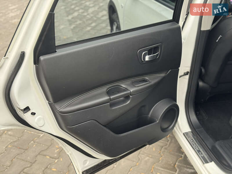 Позашляховик / Кросовер Nissan Qashqai+2 2013 в Костопілі