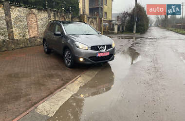 Позашляховик / Кросовер Nissan Qashqai+2 2013 в Нововолинську