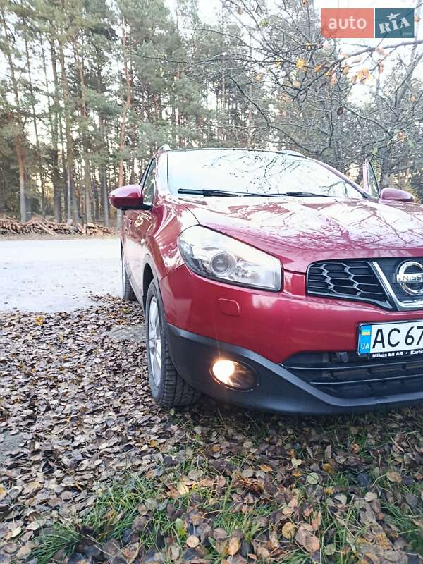 Внедорожник / Кроссовер Nissan Qashqai+2 2012 в Камне-Каширском