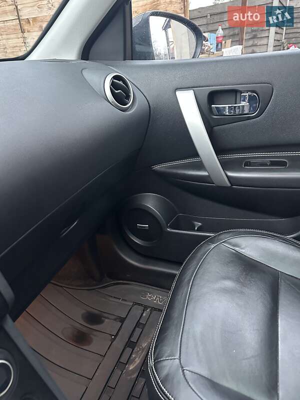 Внедорожник / Кроссовер Nissan Qashqai+2 2012 в Полтаве