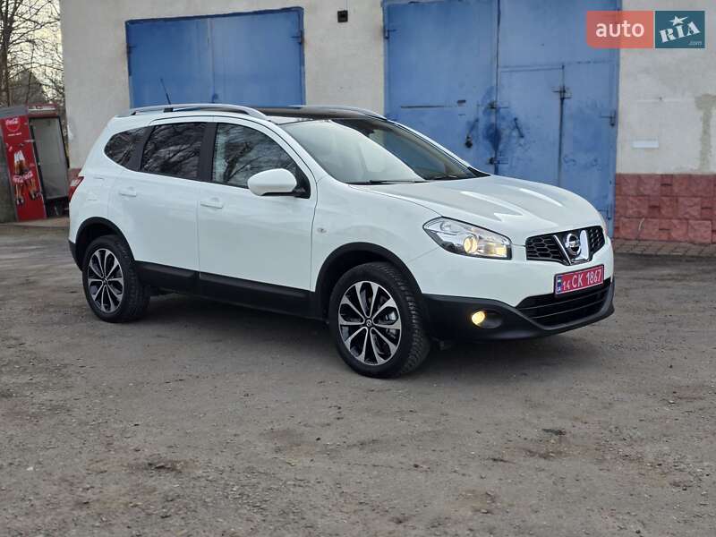 Внедорожник / Кроссовер Nissan Qashqai+2 2011 в Калуше