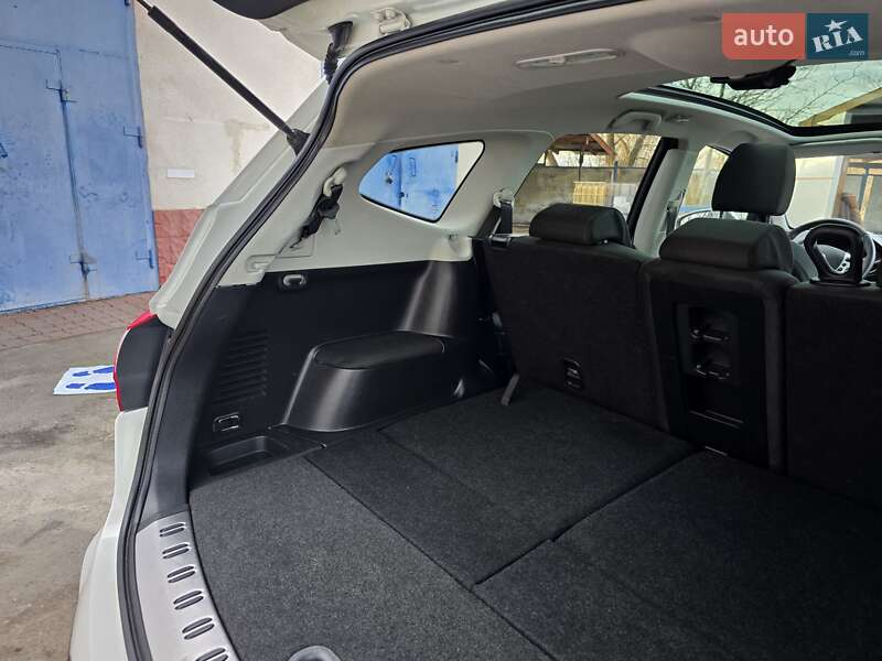 Внедорожник / Кроссовер Nissan Qashqai+2 2011 в Калуше