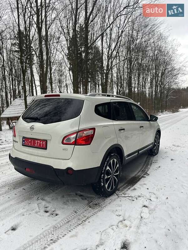 Внедорожник / Кроссовер Nissan Qashqai+2 2011 в Ивано-Франковске