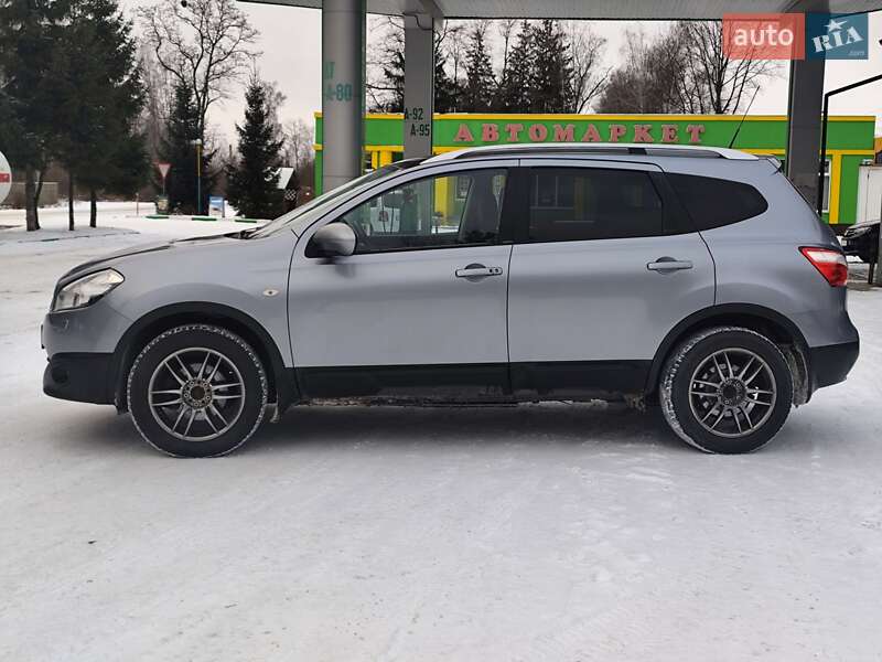 Внедорожник / Кроссовер Nissan Qashqai+2 2011 в Звягеле