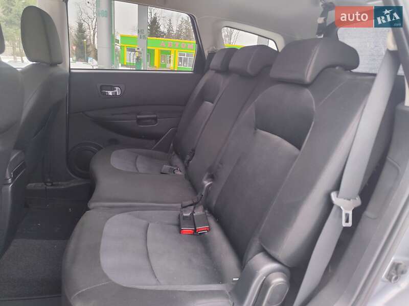 Внедорожник / Кроссовер Nissan Qashqai+2 2011 в Звягеле