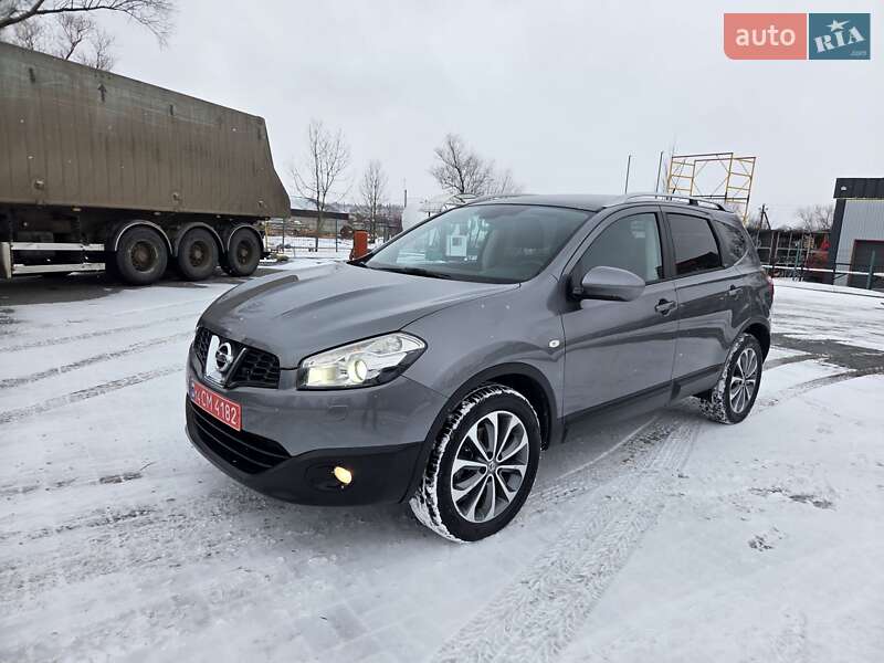 Nissan Qashqai+2 2012