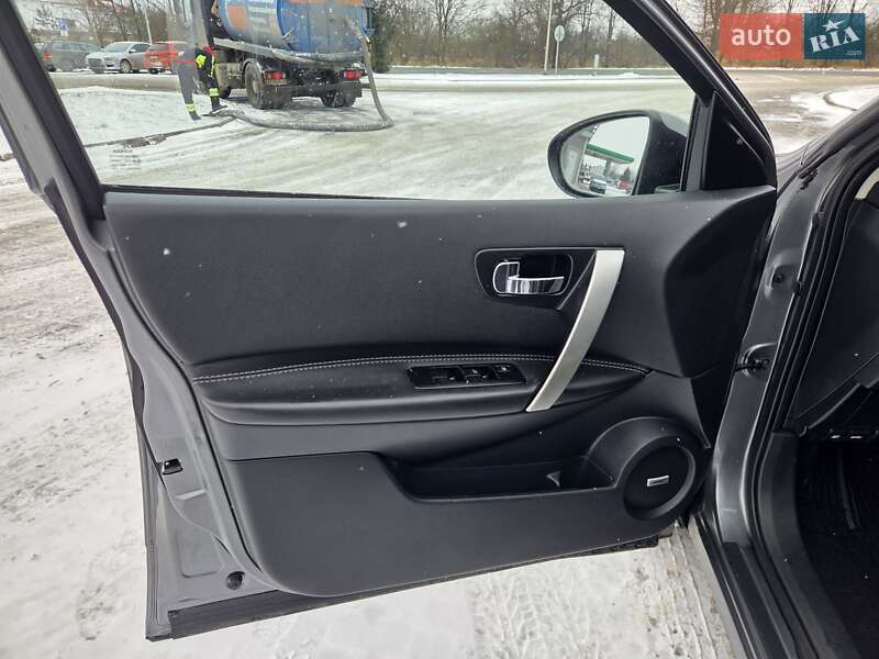 Позашляховик / Кросовер Nissan Qashqai+2 2012 в Калуші