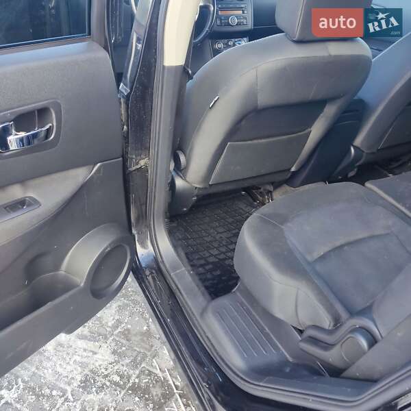 Внедорожник / Кроссовер Nissan Qashqai+2 2010 в Хмельницком фото 15 Внедорожник / Кроссовер Nissan Qashqai+2 2010 в Хмельницком
