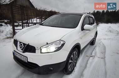 Позашляховик / Кросовер Nissan Qashqai+2 2010 в Охтирці