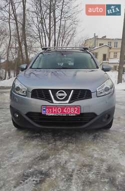 Внедорожник / Кроссовер Nissan Qashqai+2 2012 в Сходнице