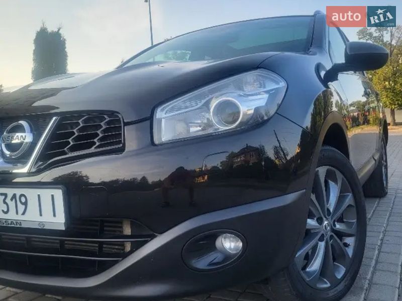 Nissan Qashqai+2 2011