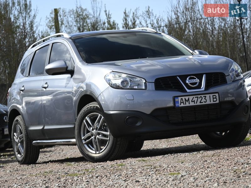 Nissan Qashqai+2 2011