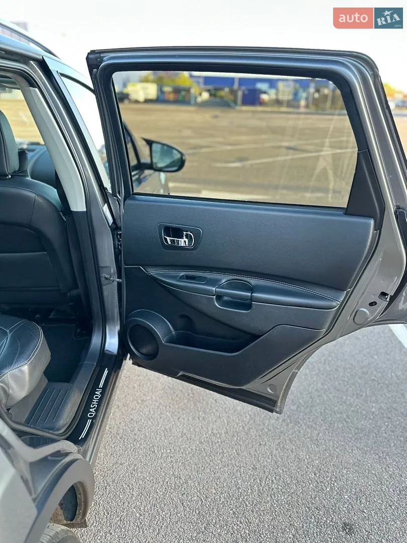 2010 Nissan Qashqai+2 - мініатюра 18