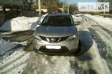 Внедорожник / Кроссовер Nissan Qashqai 2014 в 