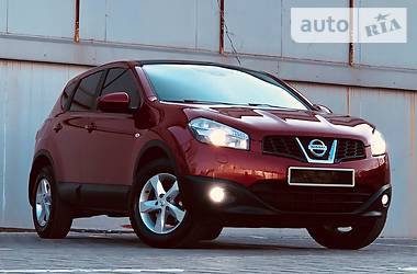 Позашляховик / Кросовер Nissan Qashqai 2014 в Одесі