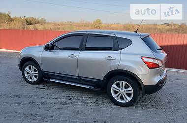 Універсал Nissan Qashqai 2010 в Заліщиках