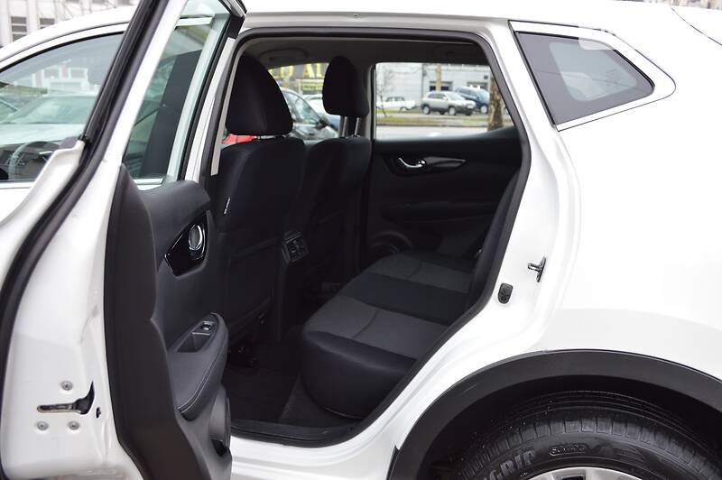 Позашляховик / Кросовер Nissan Qashqai 2016 в Одесі