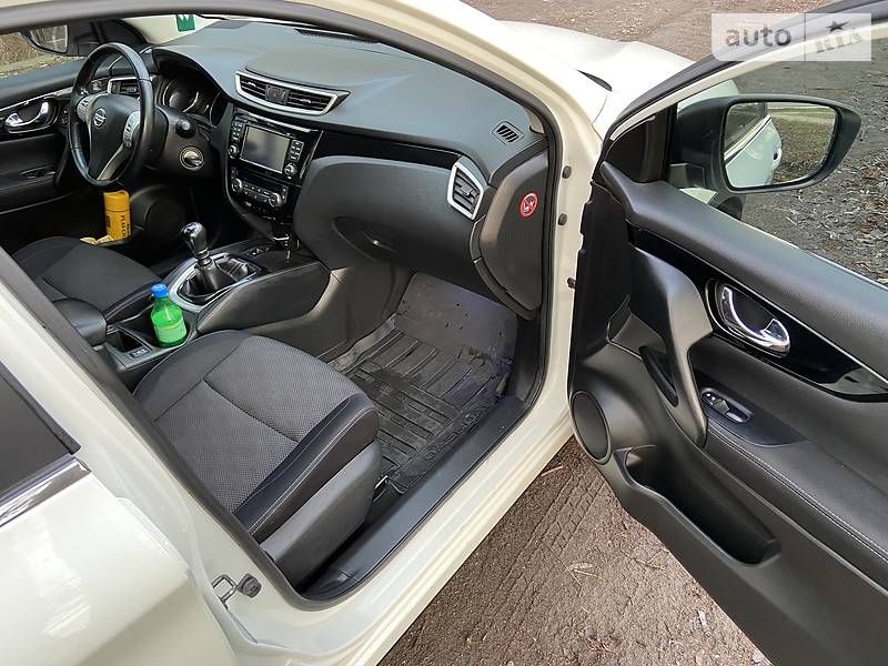 Позашляховик / Кросовер Nissan Qashqai 2016 в Дніпрі