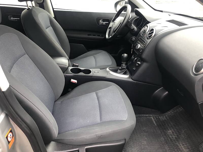 Позашляховик / Кросовер Nissan Qashqai 2008 в Луцьку