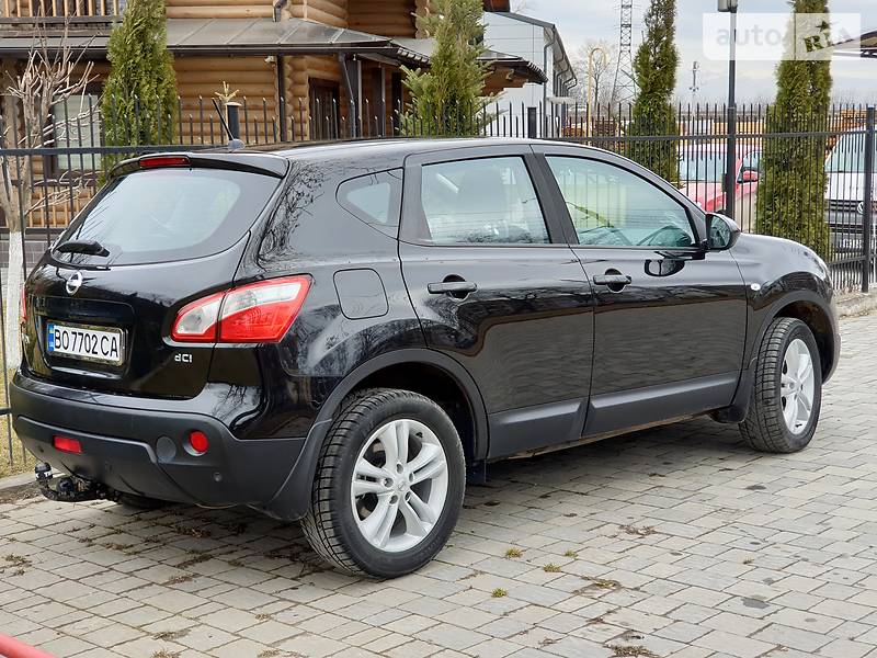 Позашляховик / Кросовер Nissan Qashqai 2011 в Тернополі