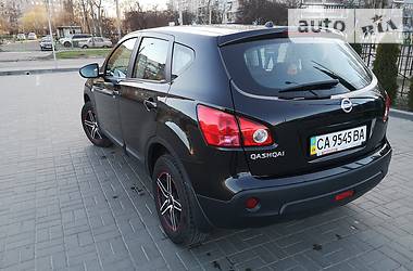 Позашляховик / Кросовер Nissan Qashqai 2009 в 