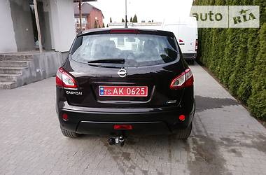 Позашляховик / Кросовер Nissan Qashqai 2011 в 