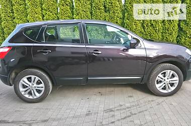 Позашляховик / Кросовер Nissan Qashqai 2011 в 