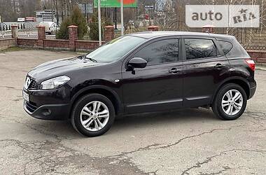 Позашляховик / Кросовер Nissan Qashqai 2011 в 