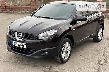 Позашляховик / Кросовер Nissan Qashqai 2011 в 