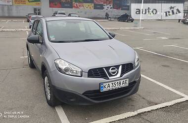 Позашляховик / Кросовер Nissan Qashqai 2011 в Києві