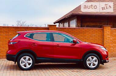 Позашляховик / Кросовер Nissan Qashqai 2018 в 