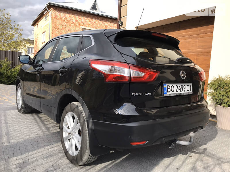 Позашляховик / Кросовер Nissan Qashqai 2015 в Тернополі