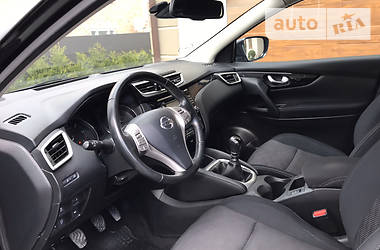 Позашляховик / Кросовер Nissan Qashqai 2015 в 