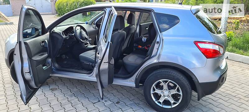 Позашляховик / Кросовер Nissan Qashqai 2010 в Хмельницькому фото 11 Позашляховик / Кросовер Nissan Qashqai 2010 в Хмельницькому