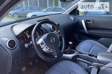 Позашляховик / Кросовер Nissan Qashqai 2010 в 