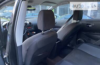 Позашляховик / Кросовер Nissan Qashqai 2010 в 
