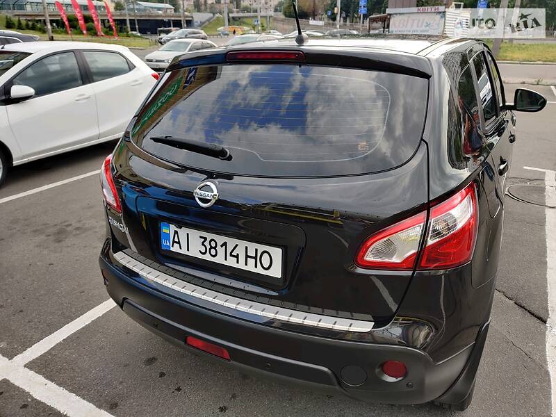 Позашляховик / Кросовер Nissan Qashqai 2013 в Києві