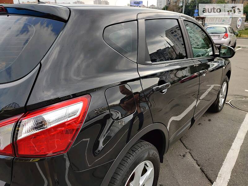 Позашляховик / Кросовер Nissan Qashqai 2013 в Києві
