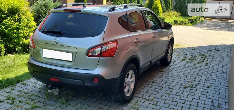 Універсал Nissan Qashqai 2010 в Хмельницькому