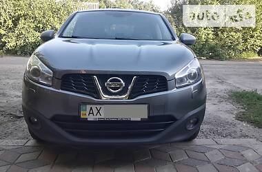 Позашляховик / Кросовер Nissan Qashqai 2012 в Краснограді