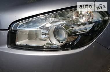 Позашляховик / Кросовер Nissan Qashqai 2010 в 