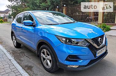 Позашляховик / Кросовер Nissan Qashqai 2017 в 