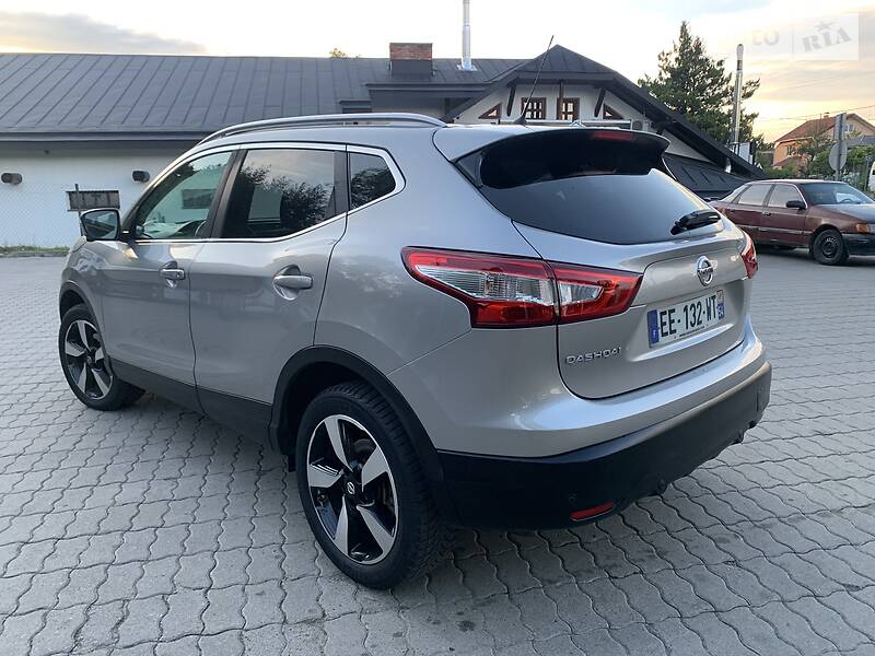 Позашляховик / Кросовер Nissan Qashqai 2017 в Івано-Франківську