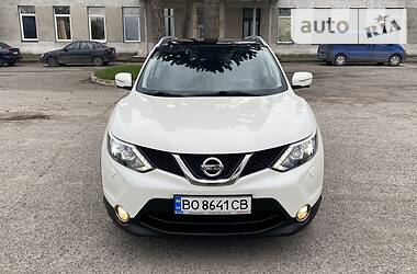 Внедорожник / Кроссовер Nissan Qashqai 2014 в Тернополе