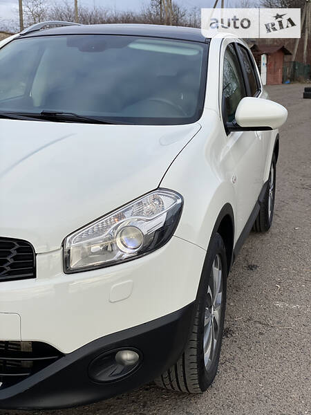 Внедорожник / Кроссовер Nissan Qashqai 2012 в Ровно
