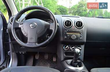 Внедорожник / Кроссовер Nissan Qashqai 2010 в 
