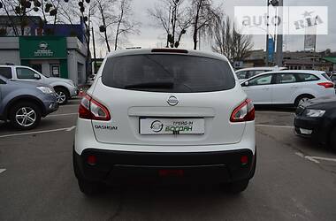 Внедорожник / Кроссовер Nissan Qashqai 2013 в Киеве