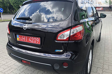 Позашляховик / Кросовер Nissan Qashqai 2010 в Луцьку